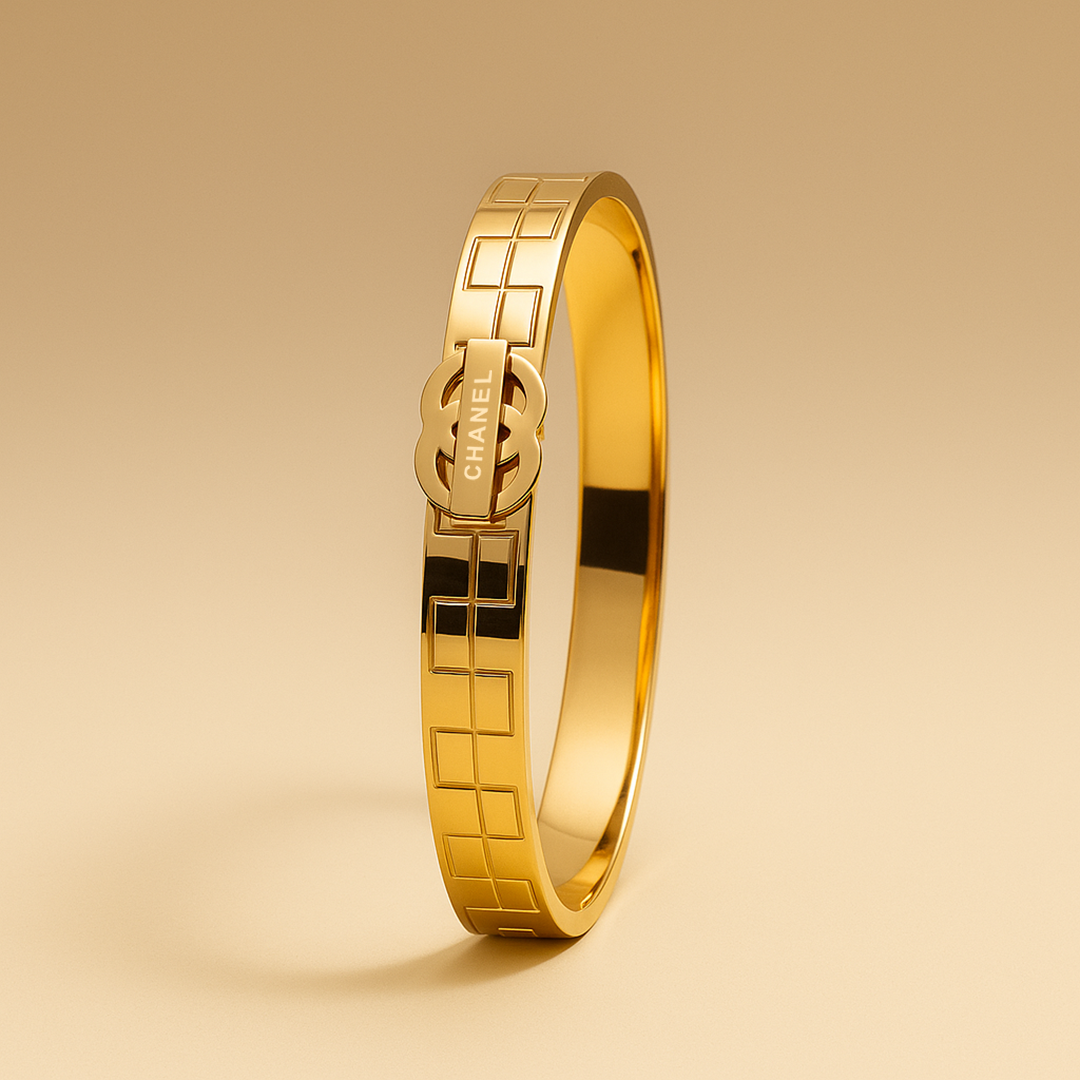 Image of Chanel Golden Grid Luxe Bangle