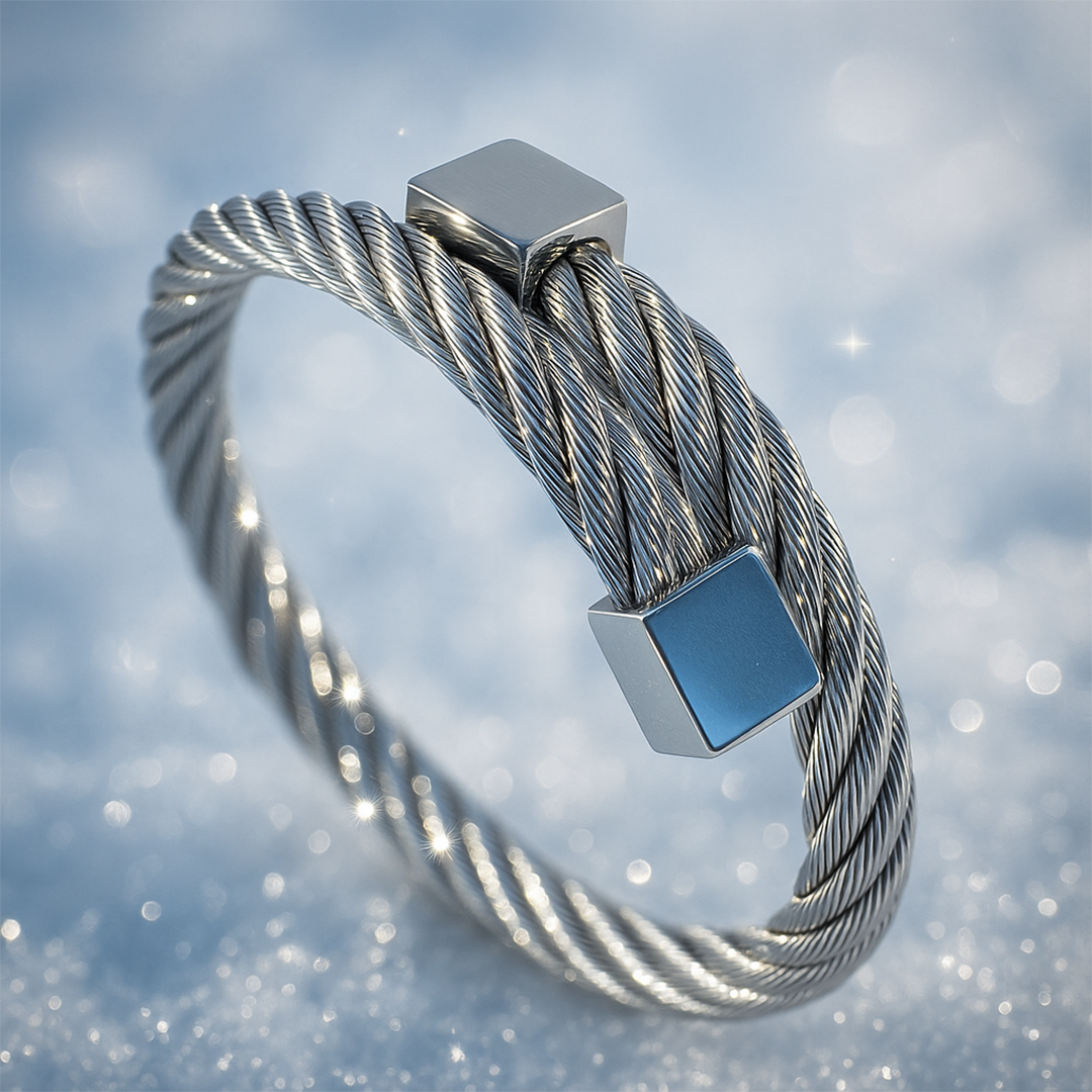 Image of Aurum Cable Twist Cuff